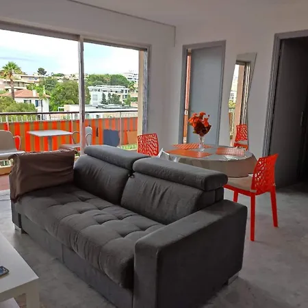 Studio - Beachside 80m Away Form Beach